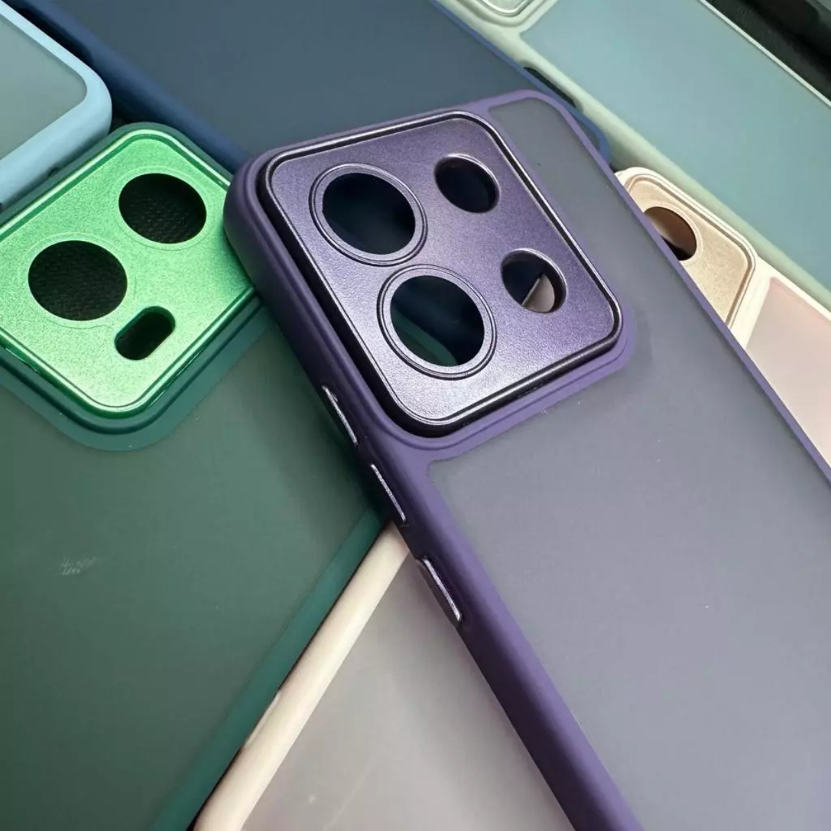 Atacado | Capinha Space Series Acrílico Fosco Anti-Amarelamento para iPhone, Samsung, Xiaomi e Motorola (Premium)